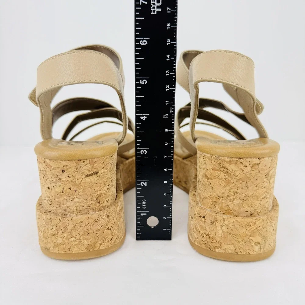Blowfish Malibu Platform Wedge Sandals Size 8.5 Strappy Ankle Comfort Casual